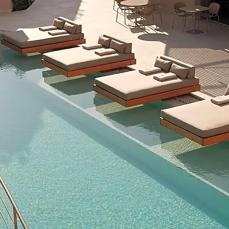 Hotel Enarma & Wellness Retreat Santorini Island