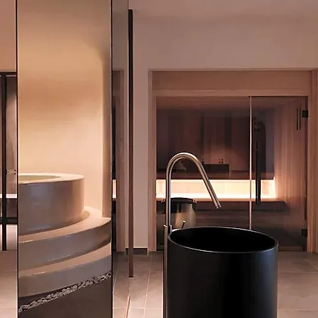 Enarma & Wellness Retreat Santorini Island