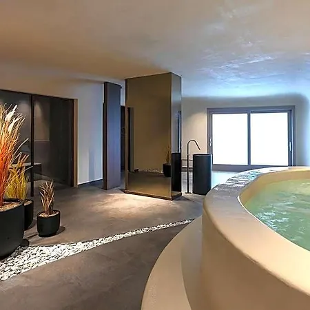 Hotel Enarma & Wellness Retreat Santorini Island